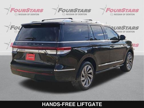 Black Metallic 2023 Lincoln Navigator Reserve