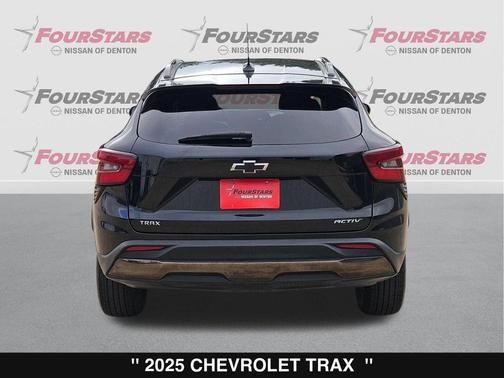 Mosaic Black Metallic 2025 Chevrolet Trax FWD ACTIV
