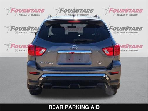 2017 Nissan Pathfinder SV