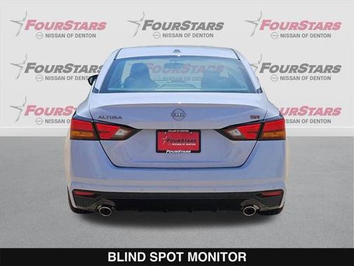 2025 Nissan Altima SR FWD