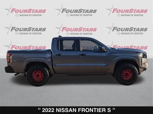 2022 Nissan Frontier S