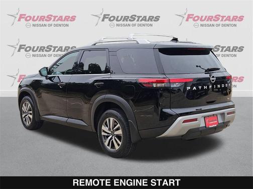 2025 Nissan Pathfinder SL FWD