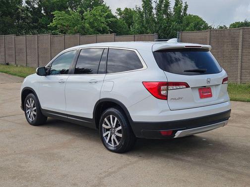 White 2020 Honda Pilot 2WD EX-L