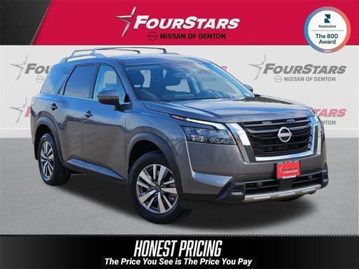 2025 Nissan Pathfinder SL FWD