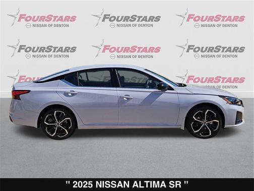 2025 Nissan Altima SR FWD