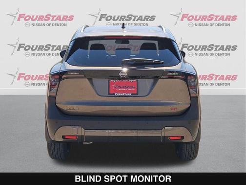 Canyon Bronze Metallic 2026 Nissan Kicks SR