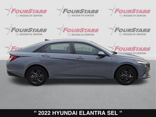 2022 Hyundai ELANTRA SEL