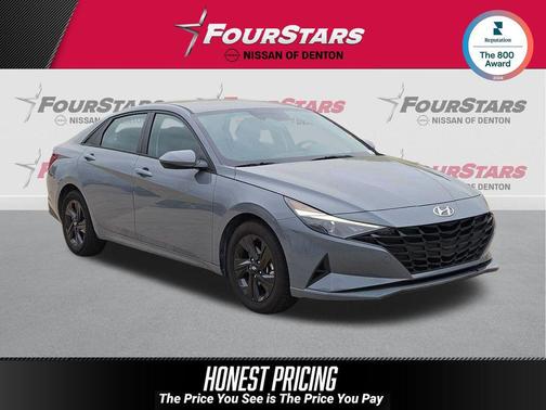 2022 Hyundai ELANTRA SEL