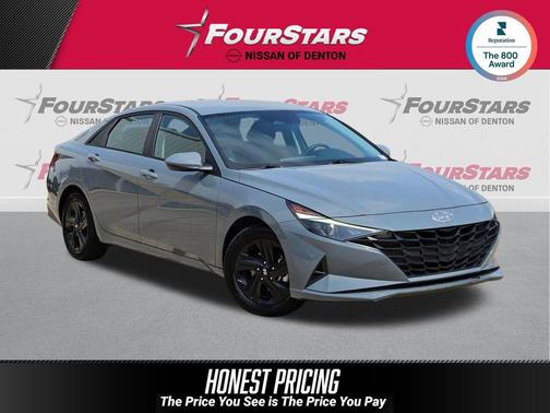 2022 Hyundai ELANTRA SEL