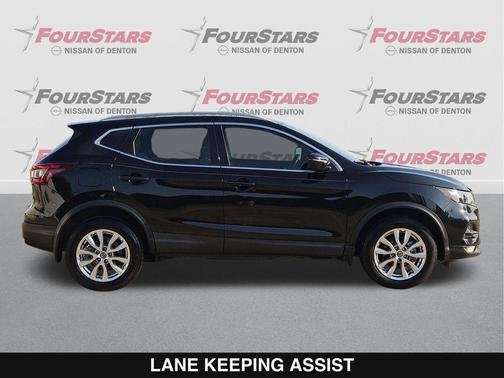 Magnetic Black Pearl 2021 Nissan Rogue Sport SV