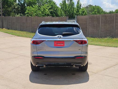 Moonstone Gray Metallic 2023 Buick Enclave Essence FWD