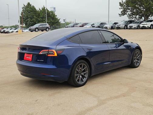 Blue 2022 Tesla Model 3 Long Range