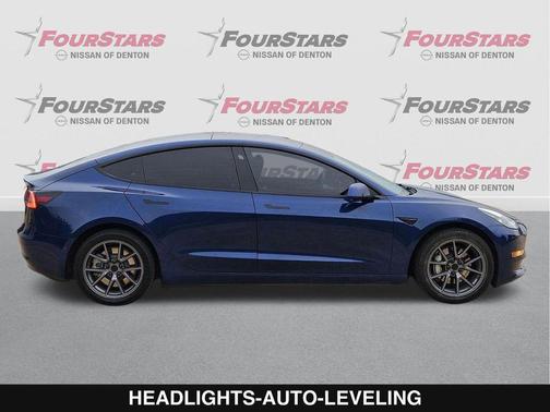 Blue 2022 Tesla Model 3 Long Range