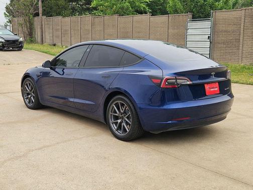 Blue 2022 Tesla Model 3 Long Range