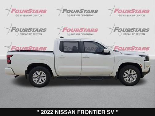 Glacier White 2022 Nissan Frontier SV