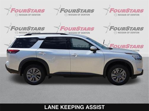 2025 Nissan Pathfinder SV FWD
