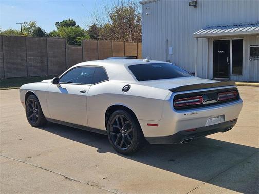 2020 Dodge Challenger SXT