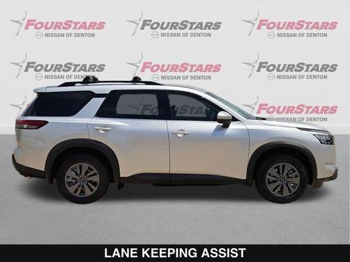 2025 Nissan Pathfinder SV FWD