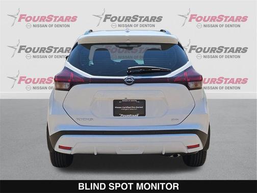 2024 Nissan Kicks SR