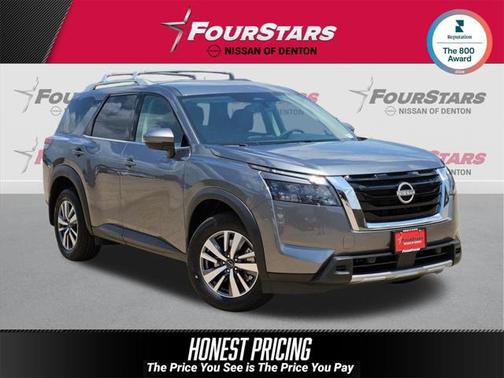 2025 Nissan Pathfinder SL 4WD