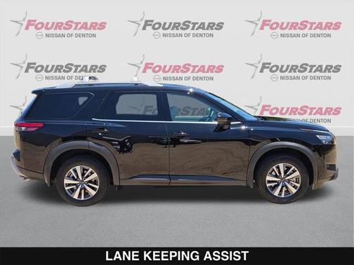 2025 Nissan Pathfinder SL 4WD