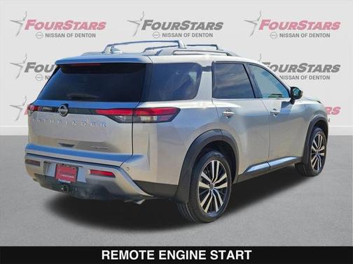 2025 Nissan Pathfinder Platinum FWD