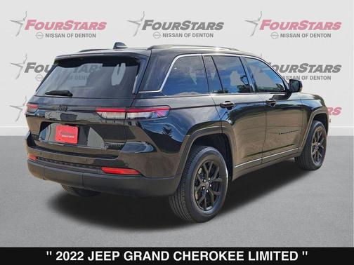 Diamond Black Crystal Pearlcoat 2022 Jeep Grand Cherokee Limited