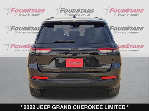 Diamond Black Crystal Pearlcoat 2022 Jeep Grand Cherokee Limited
