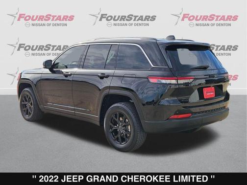Diamond Black Crystal Pearlcoat 2022 Jeep Grand Cherokee Limited