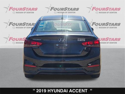 2019 Hyundai Accent SE
