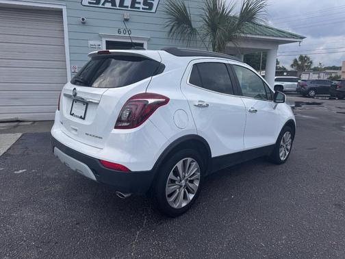 Summit White 2020 Buick Encore Preferred