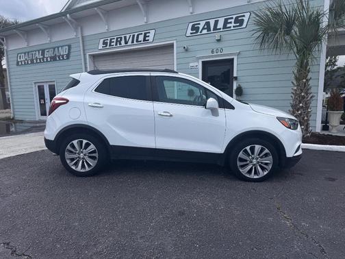 Summit White 2020 Buick Encore Preferred