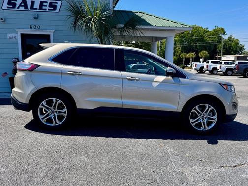 White Gold Metallic 2017 Ford Edge Titanium