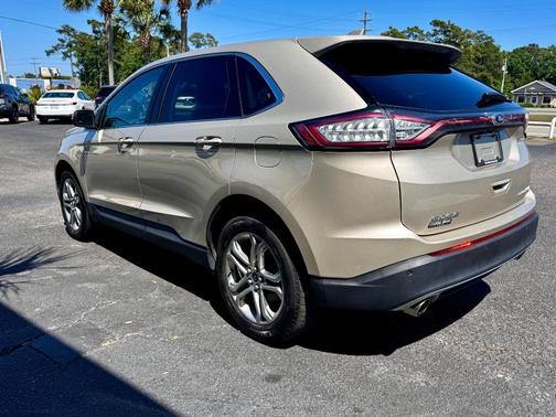 White Gold Metallic 2017 Ford Edge Titanium