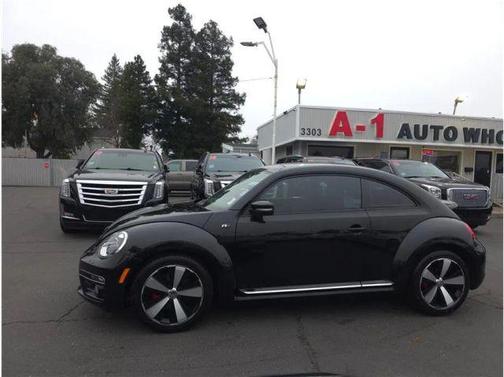 2014 Volkswagen Beetle 2.0T Turbo R-Line