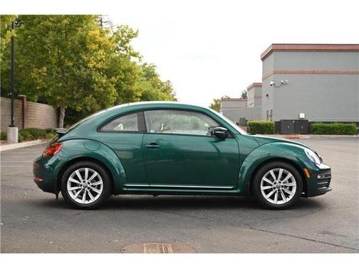 2017 Volkswagen Beetle 1.8T SE