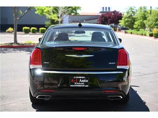 2020 Chrysler 300 Limited