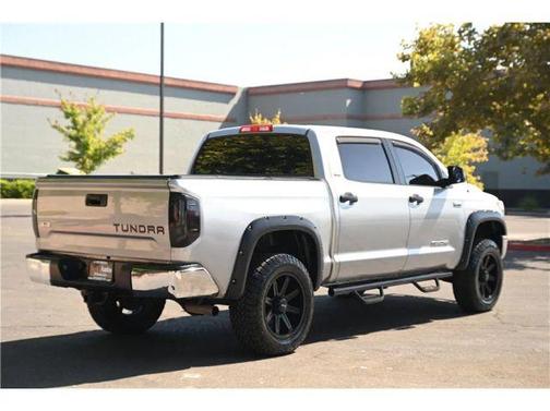 2014 Toyota Tundra SR5