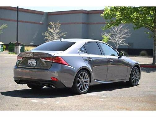 2018 Lexus IS 300 Base