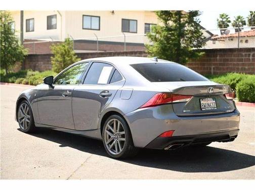 2018 Lexus IS 300 Base
