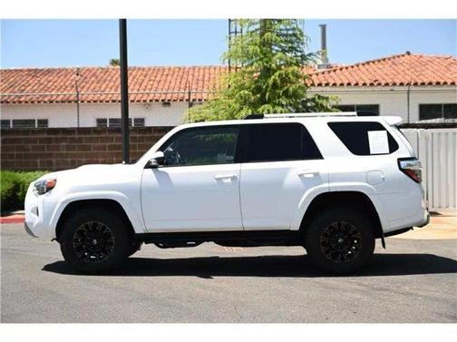 2015 Toyota 4Runner SR5 Sport