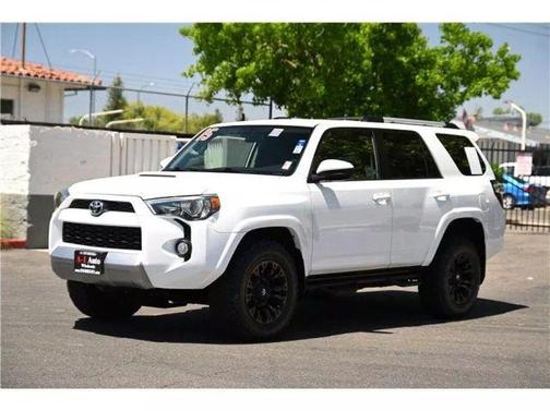 2015 Toyota 4Runner SR5 Sport