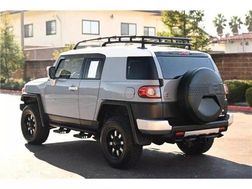 2014 Toyota FJ Cruiser Base