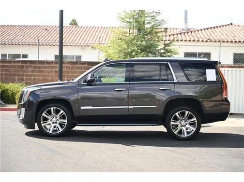 2017 Cadillac Escalade Luxury