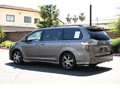 2015 Toyota Sienna SE