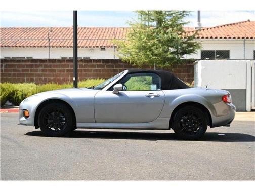 2015 Mazda MX-5 Miata Sport