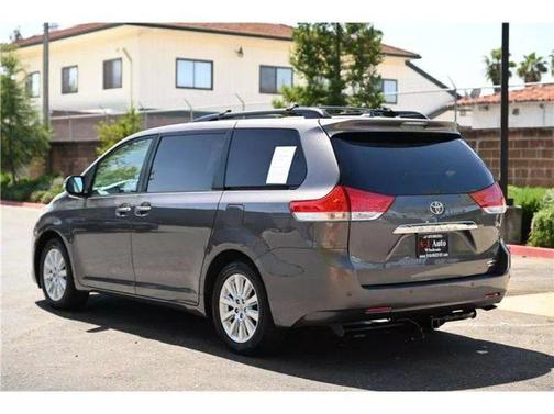 2014 Toyota Sienna XLE
