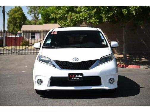 2016 Toyota Sienna SE Premium
