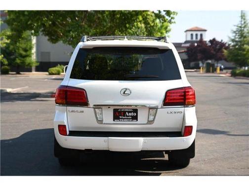 2010 Lexus LX 570