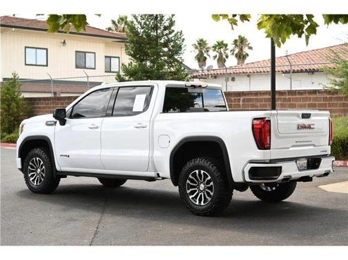 2022 GMC Sierra 1500 Limited AT4